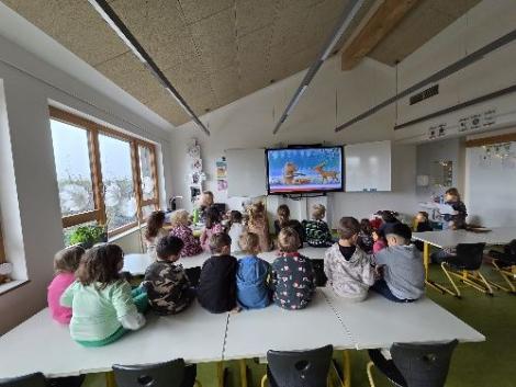 Vorlesestunde (c) Kita Neuhaus